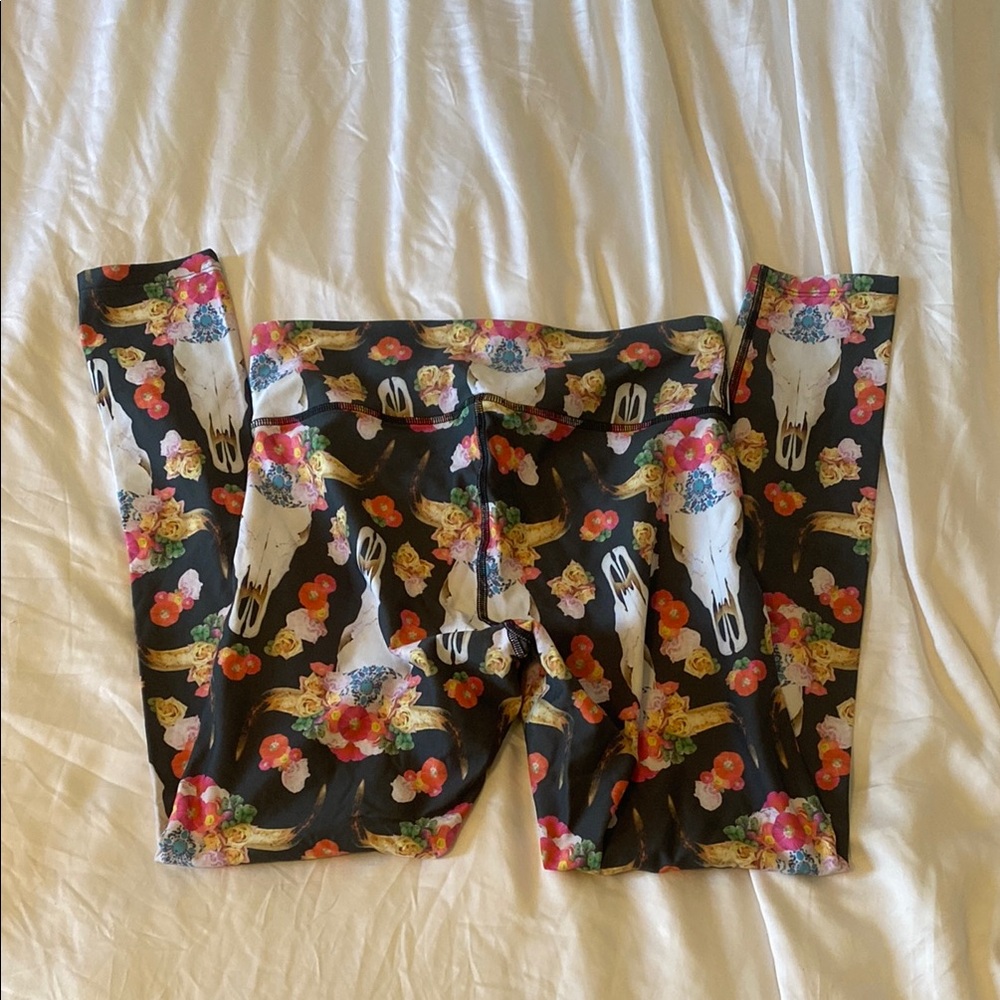 Mumu Moves Floral Skull Print Leggings